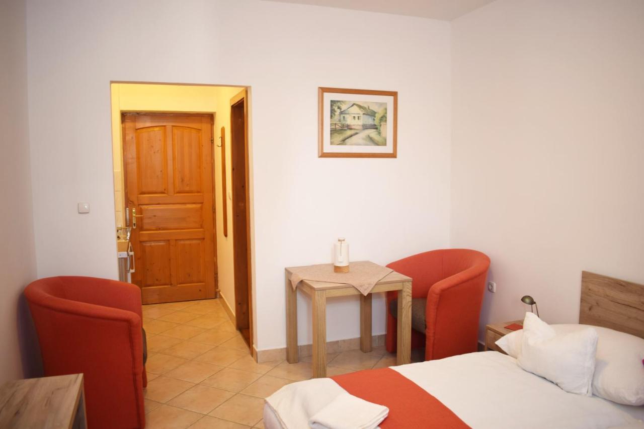 Varga Apartmanház Zalakaros Exterior foto